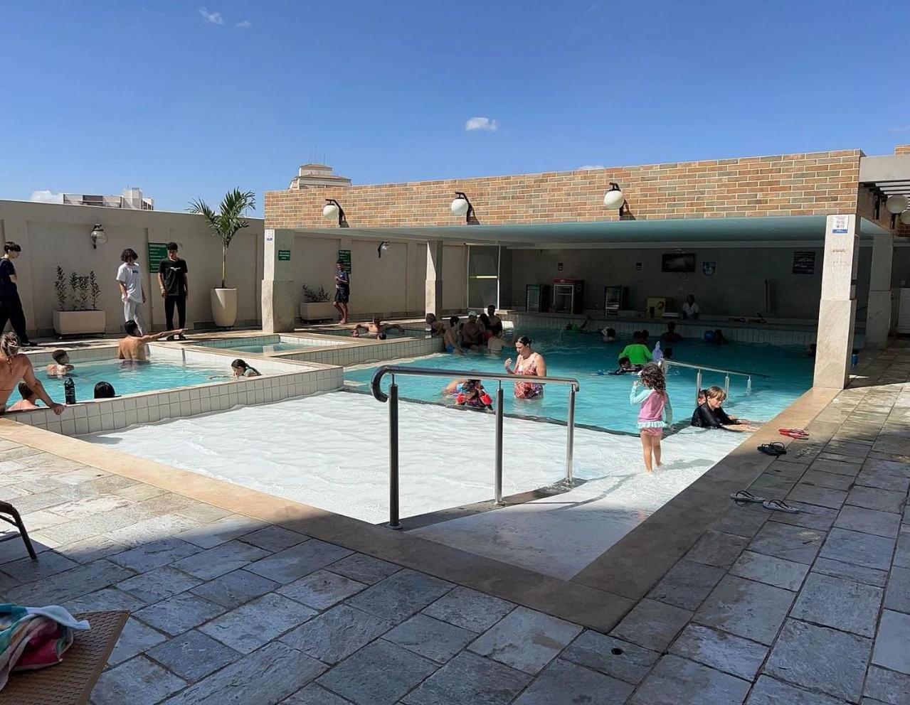 Piazza Diroma Com Acesso Ao Acqua Park Em Caldas Novas Exterior photo