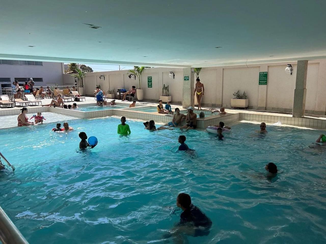 Piazza Diroma Com Acesso Ao Acqua Park Em Caldas Novas Exterior photo